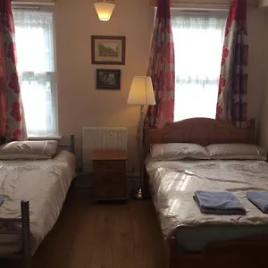 https://altons-guest-house-greenwich.brighton-hotels-england.com